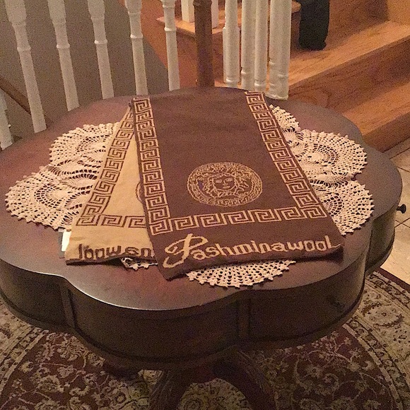 NWOT Fashion wool double sided scarf - Picture 1 of 3